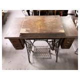 Antique Singer Sewing Machine, foot Powered, no belt