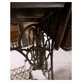 Antique Singer Sewing Machine, foot Powered, no belt