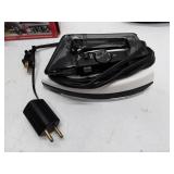 Black & Decker Stowaway Dual Voltage Ss50 Steam & Dry Travel Iron Bag & Adapter