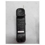 Vintage Uniden EXP95 900MHz Cordless Phone, powers on.