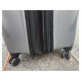 IT LUGGAGE - Great Hard Case Suitcase - Grey comes as pictured