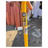 Dewalt 42” Wreaking Bar - Yellow