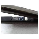 Glister Professional Hair Straightener Model GLS-MB1-GN
