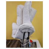 Butterfly Dorm Chair Faux Shearling Cream - Room Essentialsâ¢ - Retail: $43
