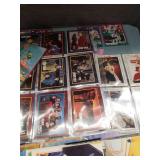 LARGE LOT OF TRADING CARDS