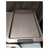 LOT OF BAKING PANS