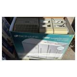 Bionaire Console Humidifier/Air Cleaner with Digital Display - Retail: $45