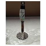 Joyoldelf Heavy Duty Stainless Steel Potato Masher, Professional Integrated Masher Kitchen Tool & Food Masher/Potato Smasher with Silicone Handle, Perfect For Bean, Vegetable, Fruits, Avocado, Meat