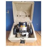 RESIN SNOWMAN DECOR WITH CATS APPROXIMATELY 10 INCHES TALL RESIN SNOWMAN DECOR WITH CATS APPROXIMATELY 10 INCHES TALL