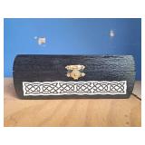 WOODEN DECORATIVE RABBIT BOX WOODEN DECORATIVE RABBIT BOX