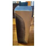 LARGE CONTEMPORARY CERAMIC VASE LARGE CONTEMPORARY CERAMIC VASE