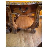 PAIR OF MATCHING WOODEN END TABLES PAIR OF MATCHING WOODEN END TABLES