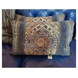 J QUEEN OF NEW YORK THROW PILLOWS J QUEEN OF NEW YORK THROW PILLOWS