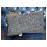 J QUEEN OF NEW YORK THROW PILLOWS J QUEEN OF NEW YORK THROW PILLOWS