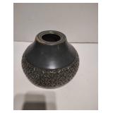 CERAMIC VASE OFTEN REFERRED TO AS FIREPOT OR POTTERY JAR CERAMIC VASE OFTEN REFERRED TO AS FIREPOT OR POTTERY JAR