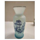 VINTAGE JAPANESE SAKE SET AND VINTAGE ALPINE SAFEDGE GLASS VASE(6.5") VINTAGE JAPANESE SAKE SET AND VINTAGE ALPINE SAFEDGE GLASS VASE(6.5")