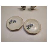 VINTAGE MINIATURE TEA SET VINTAGE MINIATURE TEA SET