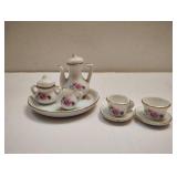 VINTAGE MINIATURE TEA SET VINTAGE MINIATURE TEA SET