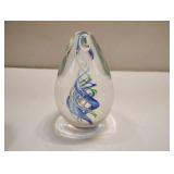 3 FENTON GLASS EGGS AND UNIQUE GLASS PAPER WEIGHT 3 FENTON GLASS EGGS AND UNIQUE GLASS PAPER WEIGHT