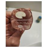 HAND PAINTED FENTON GLASS EGGS ON STANDS HAND PAINTED FENTON GLASS EGGS ON STANDS