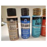 LARGE BOX OF NEW AND USED ACRYLIC PAINTS LARGE BOX OF NEW AND USED ACRYLIC PAINTS