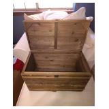 WOODEN COWBOY TRUNK WITH METAL STAR AND RIMMED WITH ROPE WOODEN COWBOY TRUNK WITH METAL STAR AND RIMMED WITH ROPE