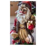 RESIN SANTAS AROUND THE WORLD RESIN SANTAS AROUND THE WORLD