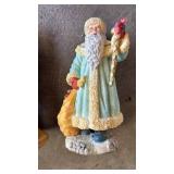 RESIN SANTAS AROUND THE WORLD RESIN SANTAS AROUND THE WORLD