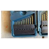 ASSORTMENT DRILL BITS IN HARD CASE MOSTLY BOSCH ASSORTMENT DRILL BITS IN HARD CASE MOSTLY BOSCH