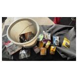 MIXED LOT OF AUTOMOTIVE AND ELECTRICAL PARTS IN 11 QUART BUCKET MIXED LOT OF AUTOMOTIVE AND ELECTRICAL PARTS IN 11 QUART BUCKET