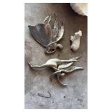 CHRISTMAS ORNAMENTS AND DECOR CHRISTMAS ORNAMENTS AND DECOR