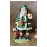 RESIN SANTAS AROUND THE WORLD RESIN SANTAS AROUND THE WORLD