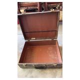 1960 ERA SAMPLE CASE APPROXIMATELY 17 INCHES BY 13 INCHES BY 6 INCHES 1960 ERA SAMPLE CASE APPROXIMATELY 17 INCHES BY 13 INCHES BY 6 INCHES