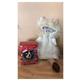 PUG ORNAMENT AND TINY DOG LION COSTUME PUG ORNAMENT AND TINY DOG LION COSTUME