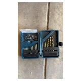 ASSORTMENT DRILL BITS IN HARD CASE MOSTLY BOSCH ASSORTMENT DRILL BITS IN HARD CASE MOSTLY BOSCH