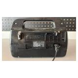 SUPERSONIC MP3 PLAYER AND RADIO WITH FLASHLIGHT. SUPERSONIC MP3 PLAYER AND RADIO WITH FLASHLIGHT.