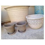 Ceramic Ribbed Planter Set with Saucer Ceramic Ribbed Planter Set with Saucer