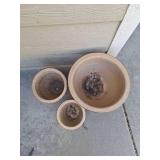 Decorative Asian-Style Terracotta Planters Set Decorative Asian-Style Terracotta Planters Set