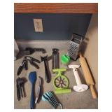 Good Kitchen Utinsils Lot Good Kitchen Utinsils Lot