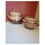 TUREEN AND 4 BOWLS TUREEN AND 4 BOWLS