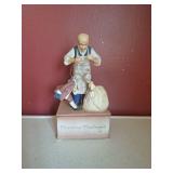 Norman Rockwell Musical Figurine Norman Rockwell Musical Figurine