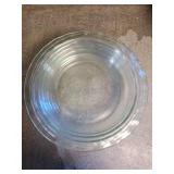 (4) 9.5 Ruffle Edge Pyrex Pie Pans (4) 9.5 Ruffle Edge Pyrex Pie Pans