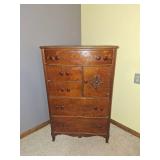 Beautiful Curved Top, Dresser with Cabinet Beautiful Curved Top, Dresser with Cabinet