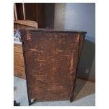 Beautiful Curved Top, Dresser with Cabinet Beautiful Curved Top, Dresser with Cabinet