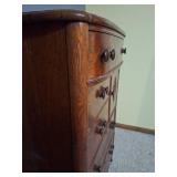 Beautiful Curved Top, Dresser with Cabinet Beautiful Curved Top, Dresser with Cabinet