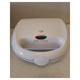 Electric Press Sandwich Maker, 2 Dieters Cookbooks, and GE Electric Skillet