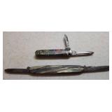 Vintage KENT Brand Double Blade Pocket Knife with Multi Bakelite Handle - 3.5in L Open, and SYRACUSE Knife Company Double Blade Pocket Knife with Blue/Silver Marbleized Bakelite Handle - 6.5in L Open