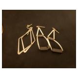 Large Lot of Vintage Ladies Fashion Earrings