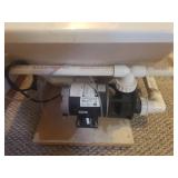 New Unused Hydro Massage Whirlpool Tub - SeaWave 5 - 32in W x 60in L - Complete with Pump - HEAVY - IN BASEMENT - BRING HELP TO MOVE/LOAD!