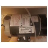 New Unused Hydro Massage Whirlpool Tub - SeaWave 5 - 32in W x 60in L - Complete with Pump - HEAVY - IN BASEMENT - BRING HELP TO MOVE/LOAD!